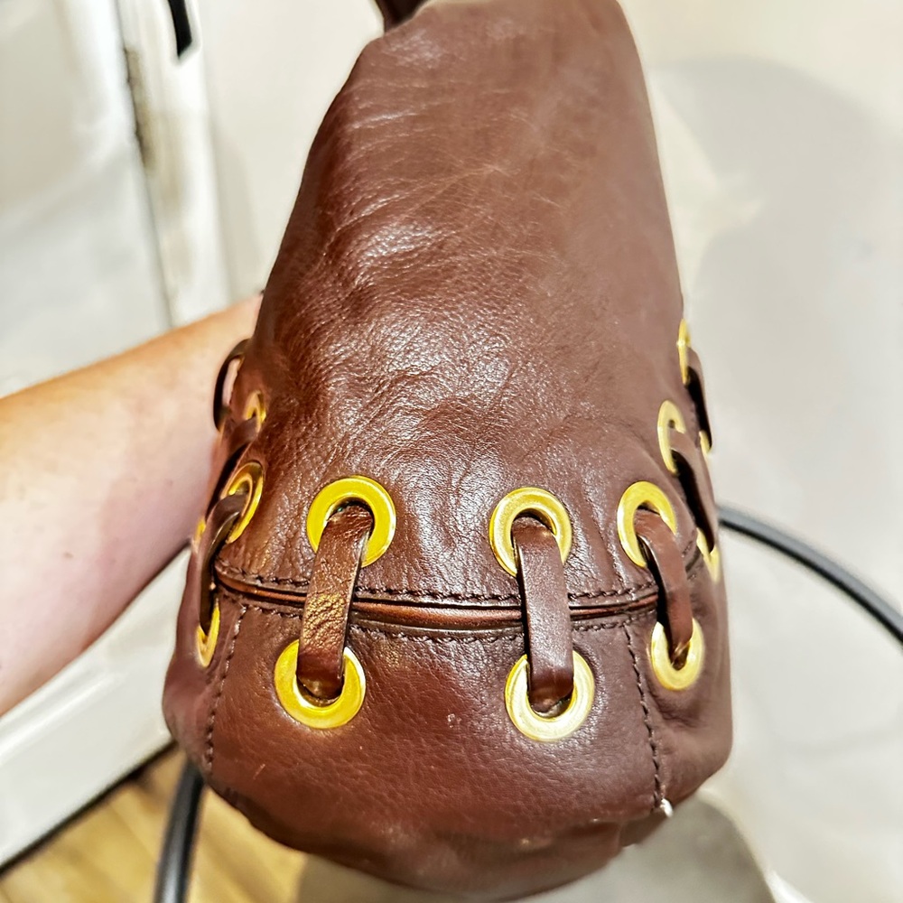 Michael Kors Astor dark brown leather Hobo bag gold grommets and tassels - Picture 8 of 15